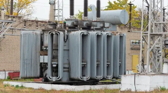 Oil-cooled transformer